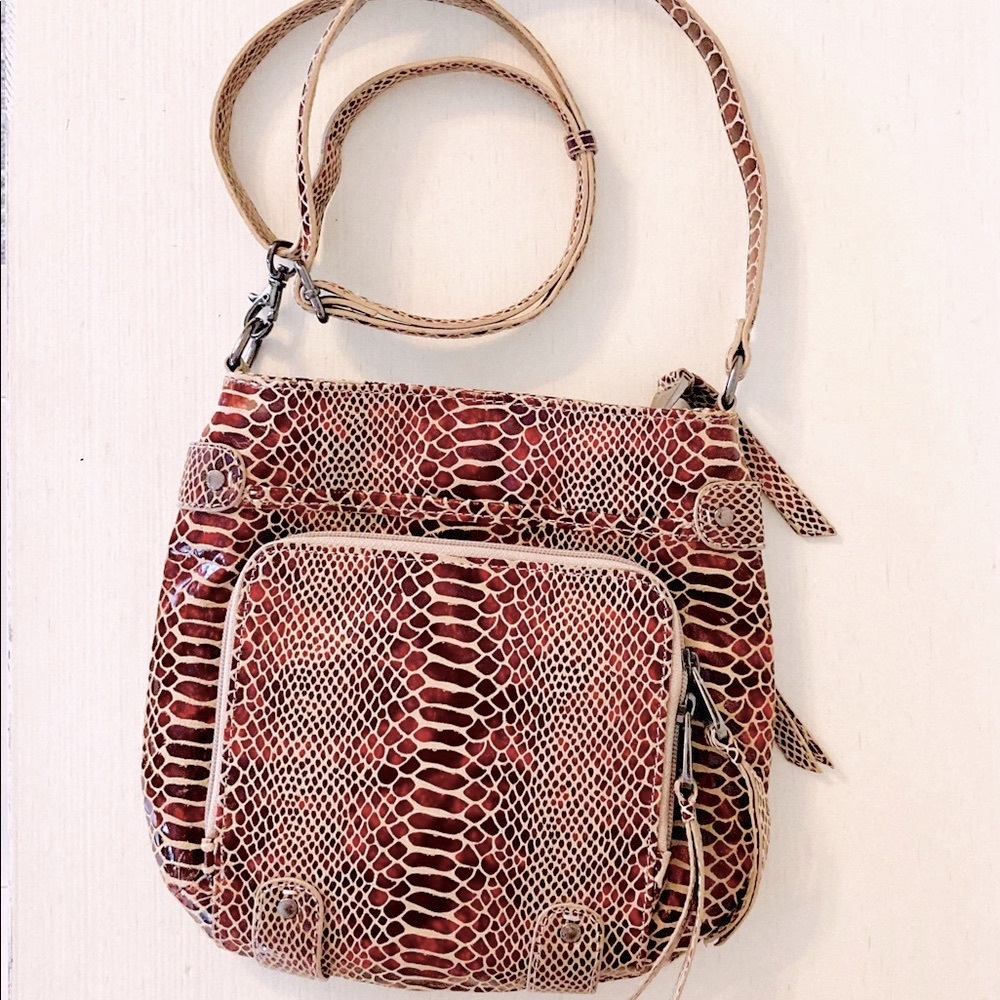 PERLINA NEW YORK  “CROCODILE/ALLIGATOR” GENUINE Patent Leather Crossbody Purse
